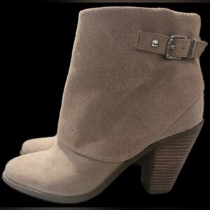 Women's Jessica Simpson  Tan Suede Ankle Boots
